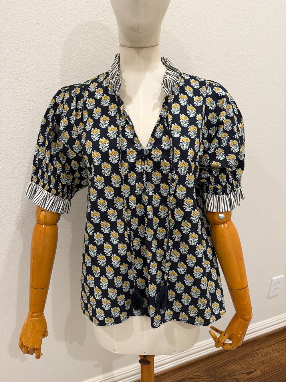EUC Entro Blouse
